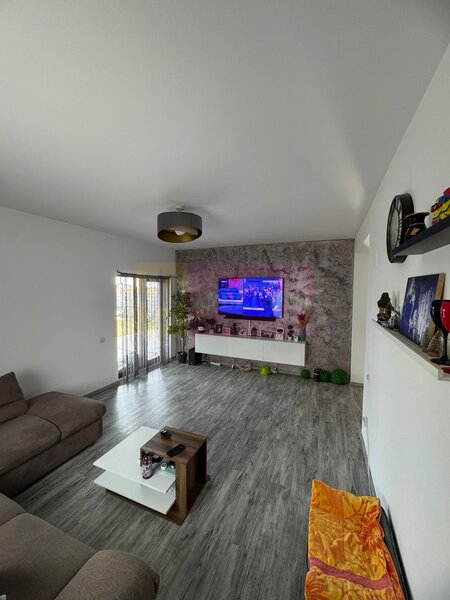 Sabareni, casa parter 134 mp, curte 505, finisata, mobilata si utilata